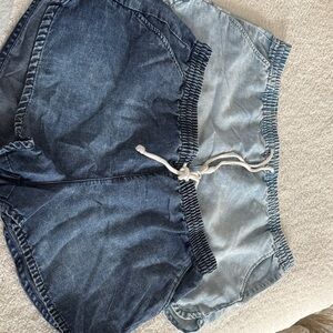 No Boundaries Women's Athletic Shorts - Dark Blue and Light Blue